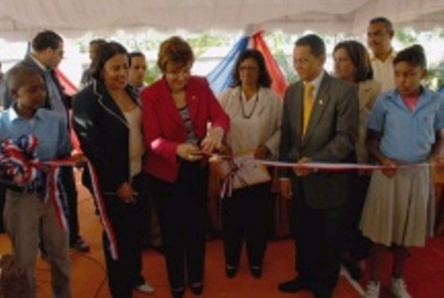 MINERD INAUGURA ESCUELA EN PUERTO PLATA