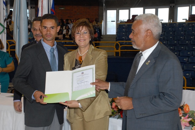 INCORPORAN ONCE MIL MAESTROS CARRERA ADMINISTRATIVA
