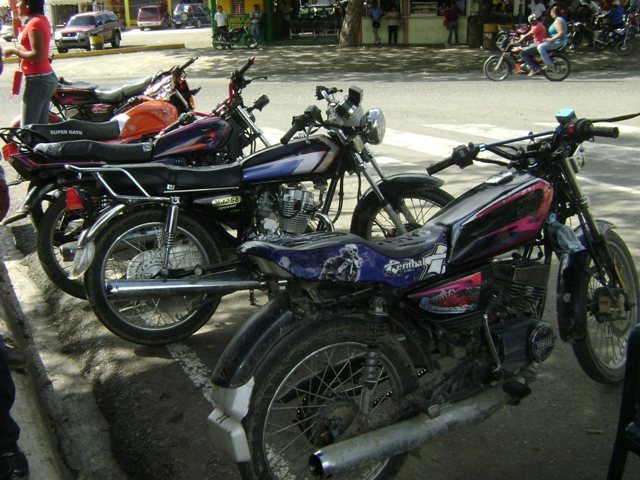 CRISIS ECONÓMICA ABATE MOTOTAXIS PUERTO PLATA