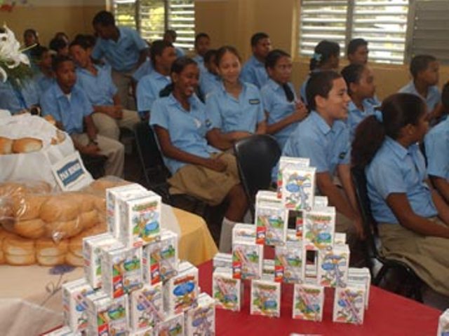NIEGAN VENTA MERIENDAS DESAYUNO ESCOLAR