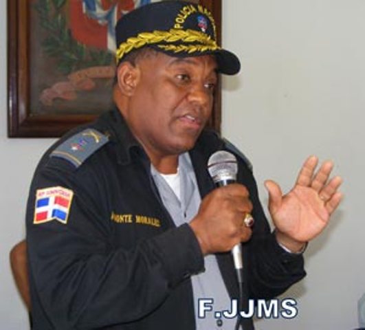 GENERAL ALMONTE MORALES AFIRMA SEGUIRÁN OPERATIVOS NAVIDEÑOS
