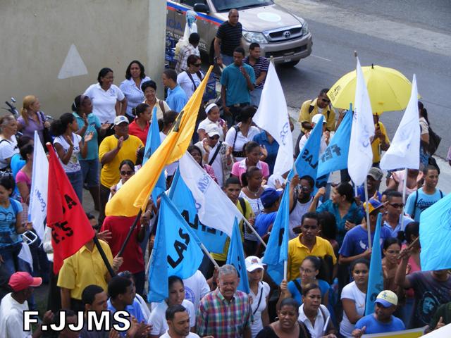 ESTUDIANTES CURA-UASD PROTESTAN CALLES PUERTO PLATA 