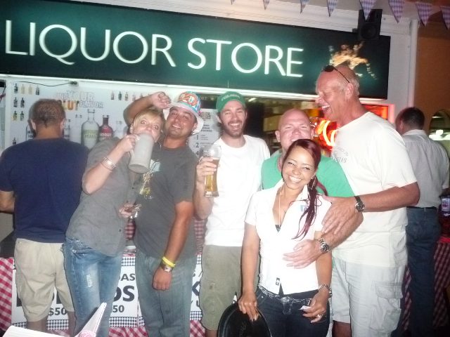  INICIA FESTIVAL CERVEZA OKTOBERFEST EN OCEAN WORLD