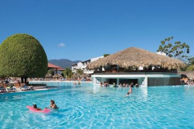ROBERTO CASONI EVALÚA RAZONES CAÍDA TURISMO EN PLAYA DORADA