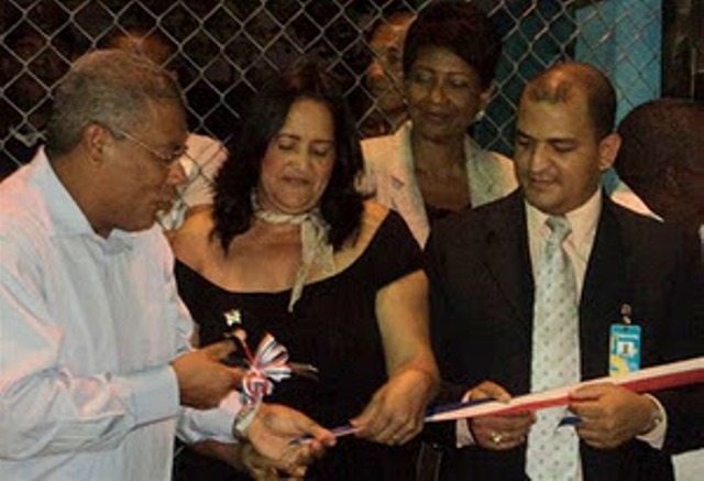 EDENORTE INSTALA ILUMINACIÓN ESTADIO SOFTBOL COTUÍ