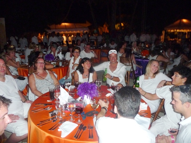 HOTELEROS OFRECEN AGASAJO AGENTES VIAJES CANADÁ