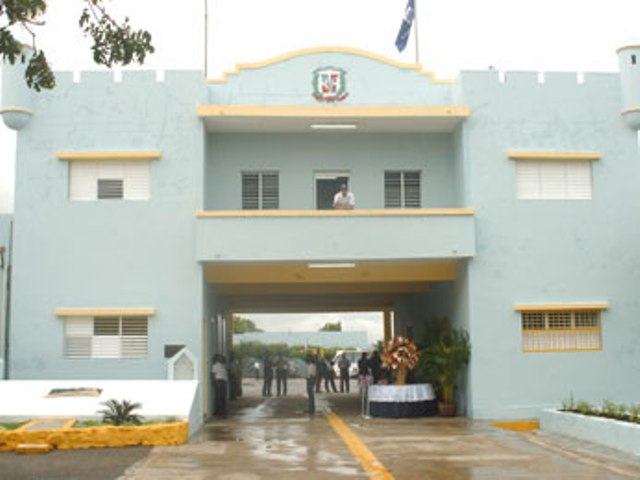 ENCUENTRAN PAQUETE DROGAS PATIO CENTRO PENITENCIARIO PUERTO PLATA