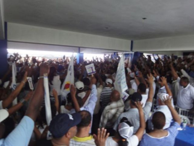 JURAMENTAN COMANDO CAMPAÑA PRD EN PUERTO PLATA
