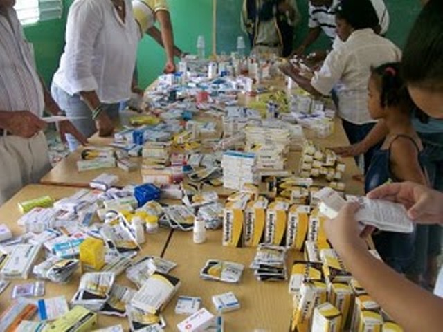 ROTARIOS REALIZAN OPERATIVOS MÉDICOS