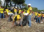 VOLUNTARIOS PUERTOPLATEÑOS PARTICIPAN JORNADA LIMPIEZA PLAYAS