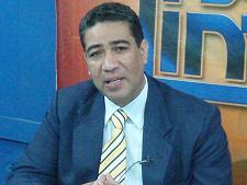 FRANCIS VARGAS CREE ELECTORES RECHAZARÁN HIPOLITO MEJÍA