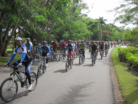 Ecobike del club manatí Puerto Plata reune a mas de 400 ciclistas en su cuarta version 