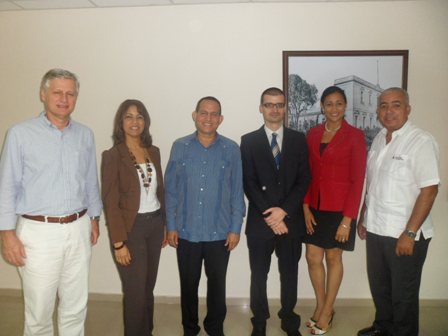 Dictan conferencia productores agrícolas puerto plata