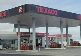 Ejecutivos estación Texaco Imbert hacen donación 