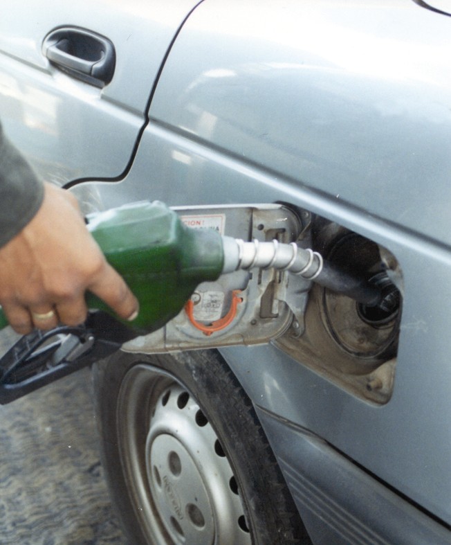 Precios de combustibles se mantienen invariables por una semana más en RD