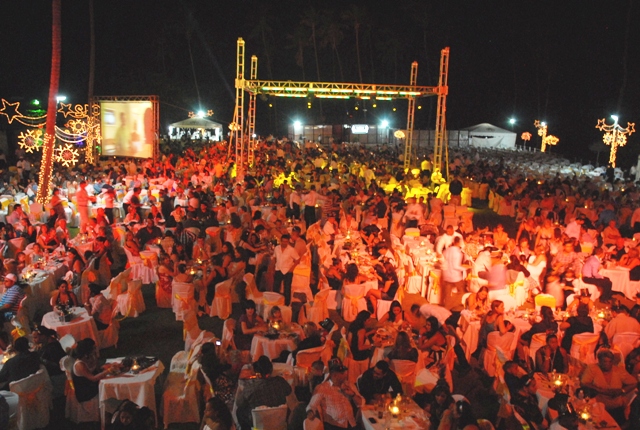 TURISTAS CELEBRAN AÑO NUEVO HOTEL LIFESTYLE COFRESÍ