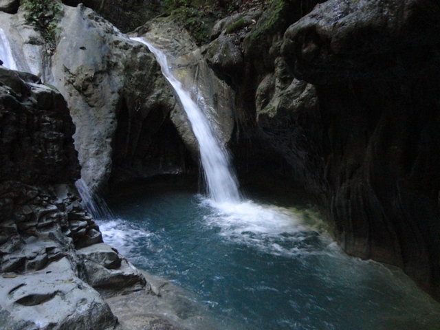 CINCUENTA MIL BAÑISTAS VISTAN SALTOS LA DAMAJAGUA 2011