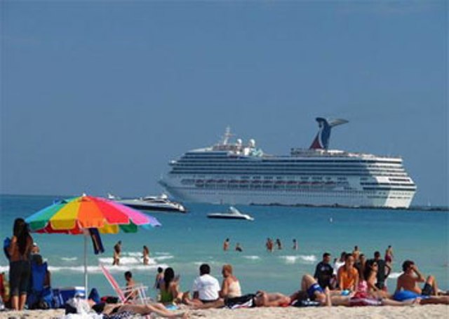 CARNIVAL CORPORATION TENDRÁ PERDIDA US$90.0 MILLONES NAUFRAGIO CRUCERO COSTA ITALIA