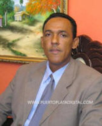 AYUNTAMIENTO IMBERT DISPONE ARREGLO CALLES SECTOR TOÑA; OBRA TIENE COSTO RD$9.0 MILLONES
