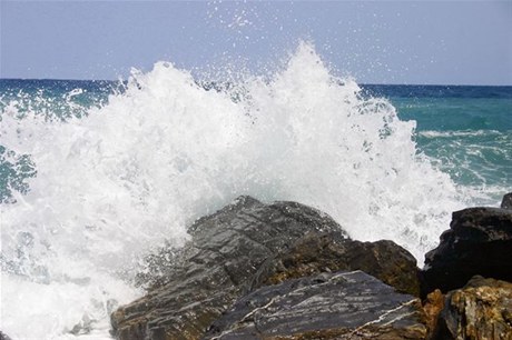 OLEAJES ANORMALES AFECTAN COSTA NORTE