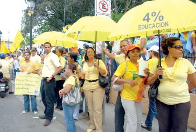 BUSCAN CANDIDATOS DEBATAN TEMA 4% FAVORECE EDUCACIÓN