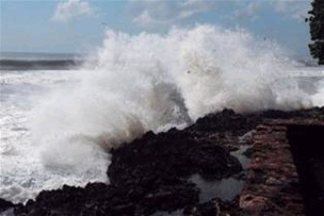 OLEAJES PELIGROSOS SACUDEN COSTAS ATLÁNTICO NORTE