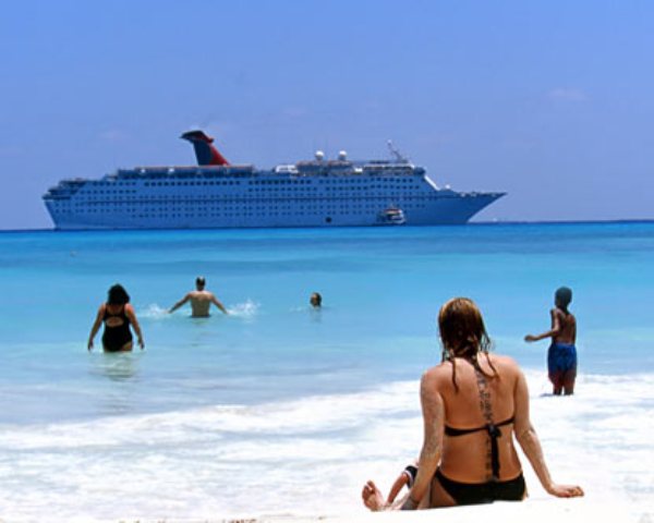CRUCEROS: “HOTELES FLOTANTES CONSOLIDAN TURISMO MARÍTIMO