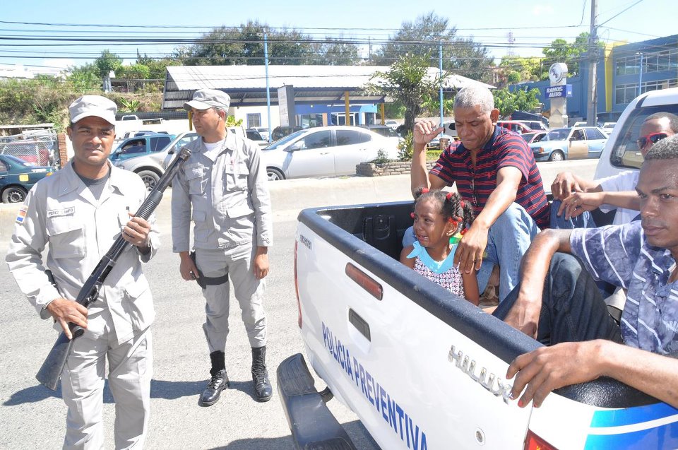 ACUSAN POLICÌA SANTIAGO VIOLAR CÓDIGO DEL MENOR