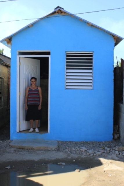 PROJECT LAS AMÉRICAS ENTREGA VIVIENDA REPARADA EN PLAYA OESTE
