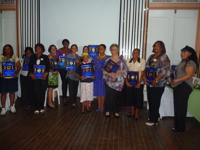 RECONOCEN MUJERES EMPRENDEDORAS PUERTOPLATEÑAS