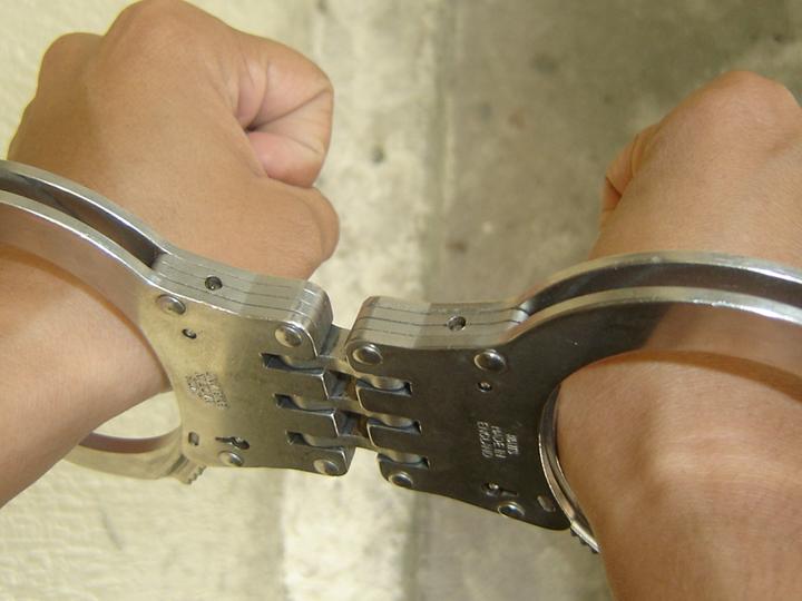 DETIENEN ATRACADORES MATAN CASACAMBISTA