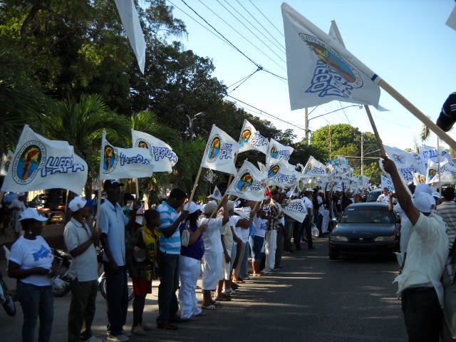 IMBERTEÑOS RESPALDAN VISITA HIPÓLITO MEJÍA