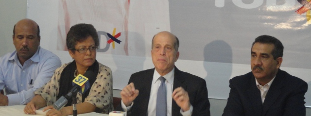 MAX PUIG PROPONE MEDIDAS REDUCIRÁN DÉFICIT VIVIENDAS REPÚBLICA DOMINICANA