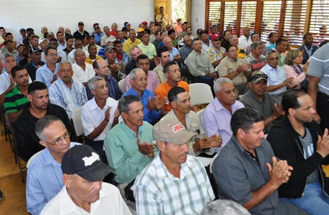 CERTIFICAN PRODUCTORES FORESTALES REGIÓN CIBAO 
