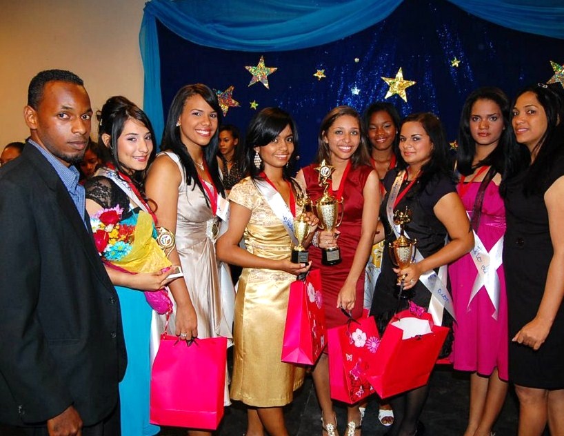 IGLESIAS CELEBRAN SEGUNDO CONCURSO BELLEZA JÓVENES CRISTIANAS