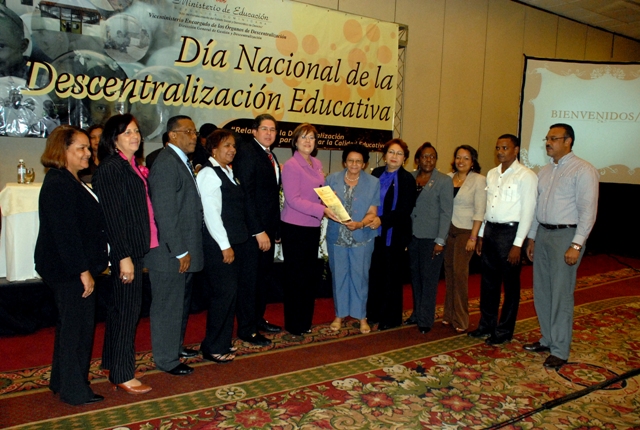 MINERD TRANSFIERE RD$295.0 MILLONES JUNTAS DESCENTRALIZADAS