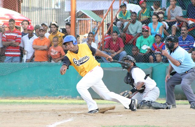 INNOVARÁ PRÓXIMO TORNEO BÉISBOL PROFESIONAL LIGA DE VERANO
