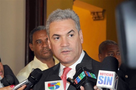 Obras públicas asfaltará calles Puerto Plata