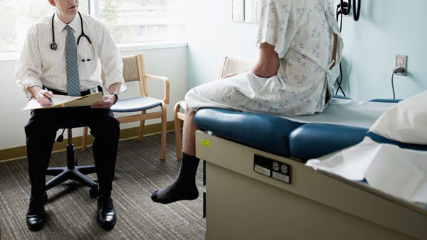 Urólogos Analizan Enfermedades Cáncer Próstata