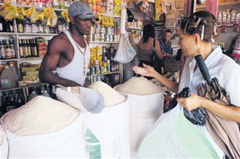 Efectos reforma fiscal afectan productos consumo básico