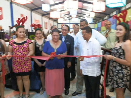Montan feria comercial Gaspar Hernández 