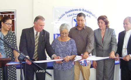 Aperturan escuela especial favorece niños con discapacidad