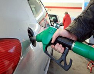 Afirman gasolina Premium sube $14.08 desde diciembre 2011