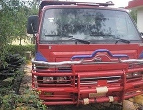  Delincuentes abandonan camión con el cual robaban gasoil