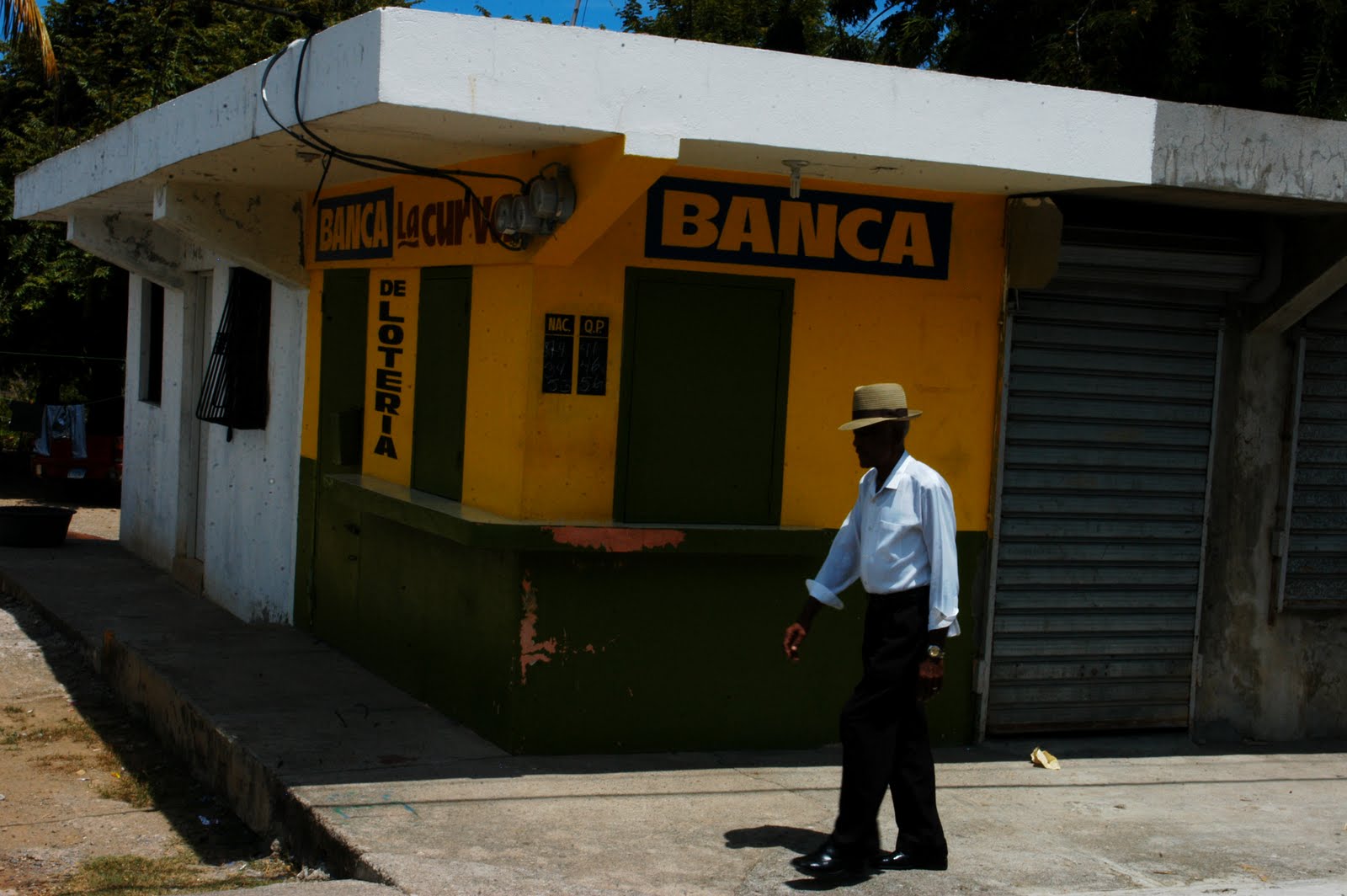 Diez mil bancas operan ilegalmente territorio nacional