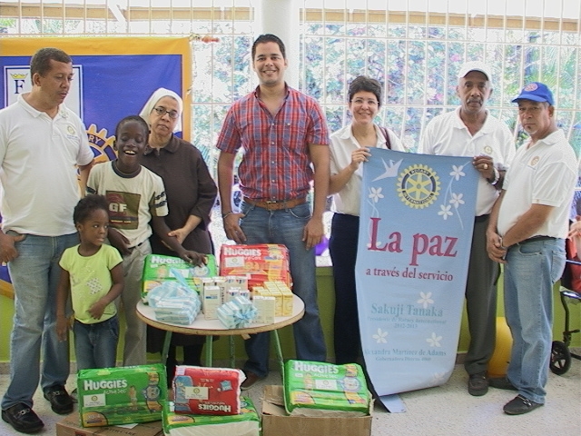 Club rotario dona medicamentos diversas instituciones   