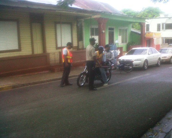 Motoconchistas PP denuncian atropellos y excesos por miembros de la Policía Municipal