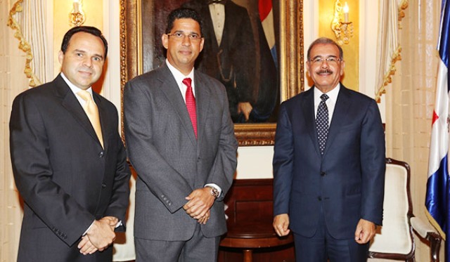 Ejecutivos de Brugal & Compañía visitan al presidente Medina