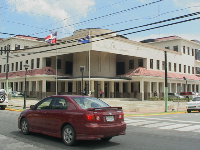  Recomiendan al Consejo Superior del MP la destitución de fiscal adjunto de Puerto Plata
