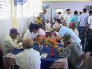Ejecutivos Generadora San Felipe comparten almuerzo  en hogar de ancianos de PP